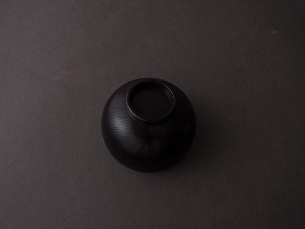 Komon - Yamanaka Shikki - Pedestal Bowl - Medium - Japanese Zelkova - Black Lacquer Online Sale