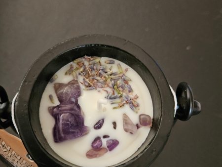 Balance  Cauldron Crystal Candle, Amethyst Online Sale