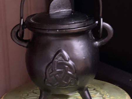 Cast Iron Cauldron Small Triquetra 2 3 4  Fashion