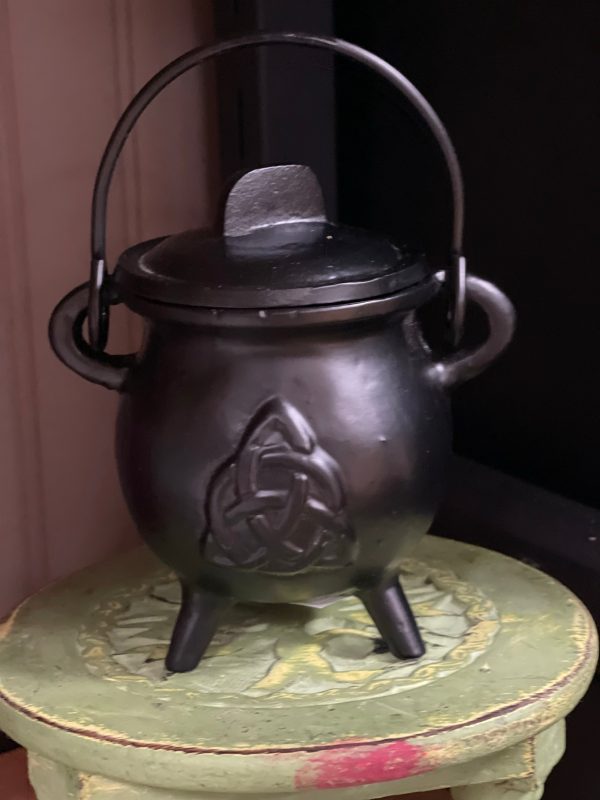 Cast Iron Cauldron Small Triquetra 2 3 4  Fashion