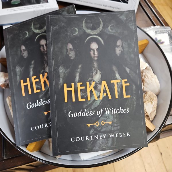 Hekate Goddess of Witches Fashion